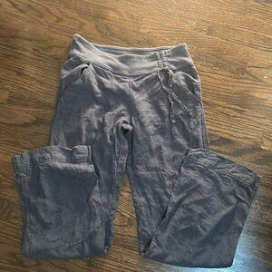 Athleta wide leg pants with pockets